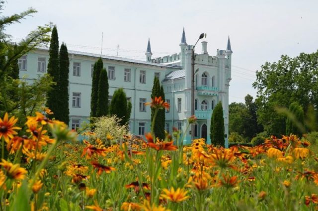 замок у Білокриниці